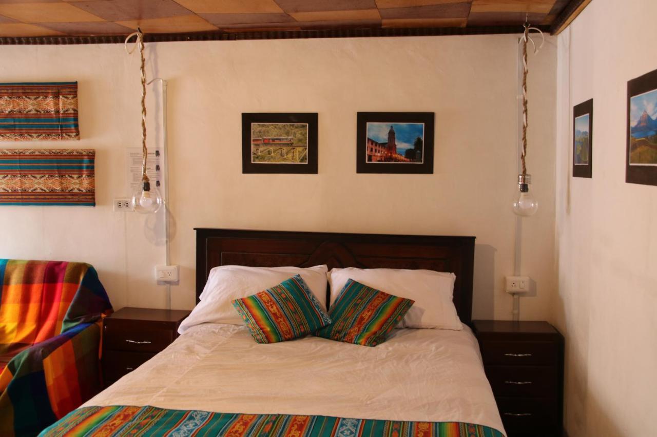 Hospedaje Los Ponchos Otavalo Bagian luar foto