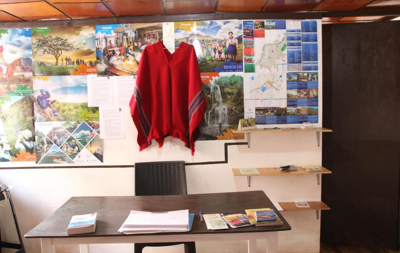 Hospedaje Los Ponchos Otavalo Bagian luar foto
